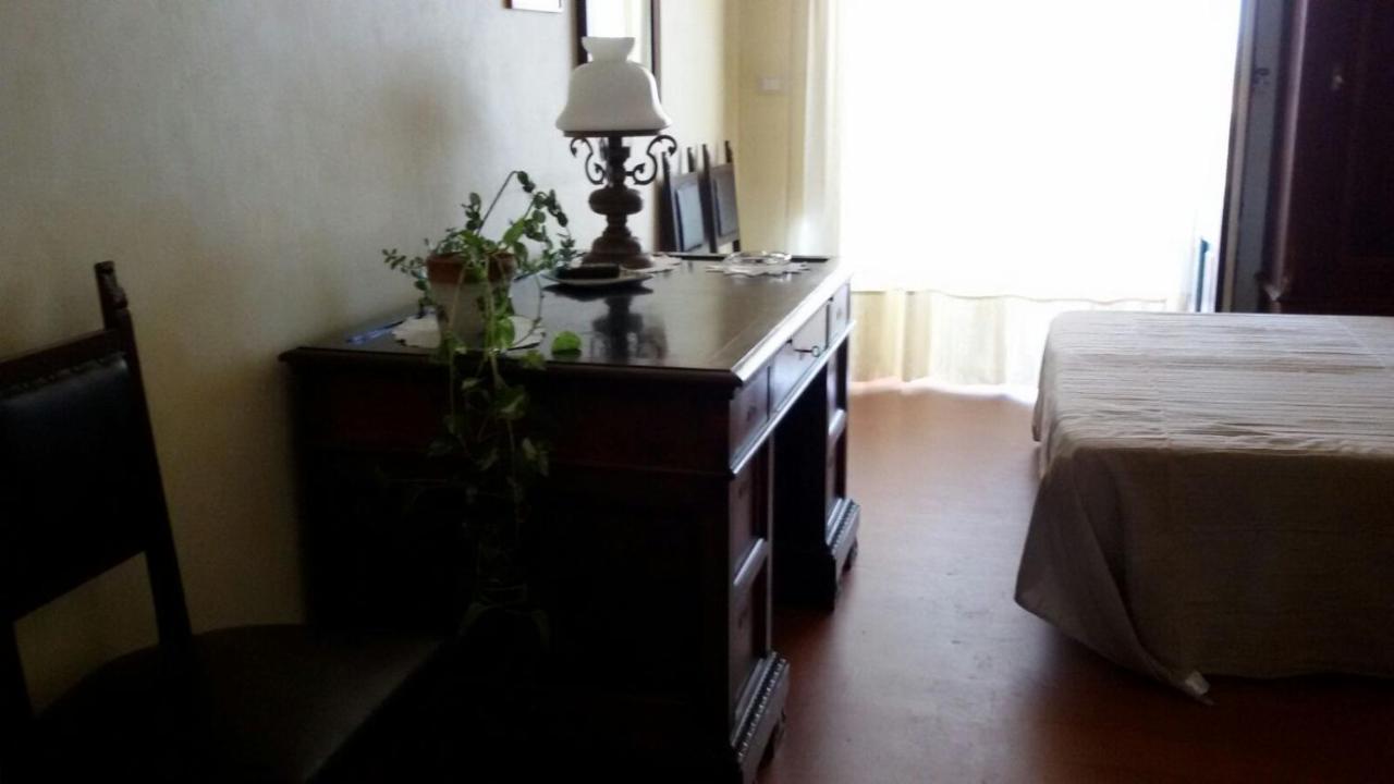 A Casa Di Tommy B&B アチレアーレ エクステリア 写真